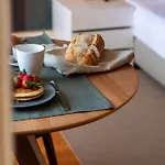 Lovelystay - Dirk - Almada 4º F