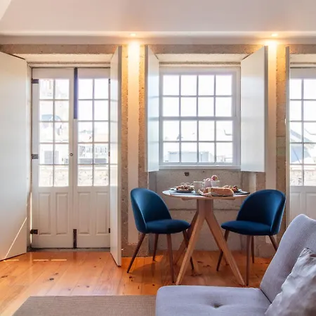 Lovelystay - Dirk - Almada 4º F * Porto