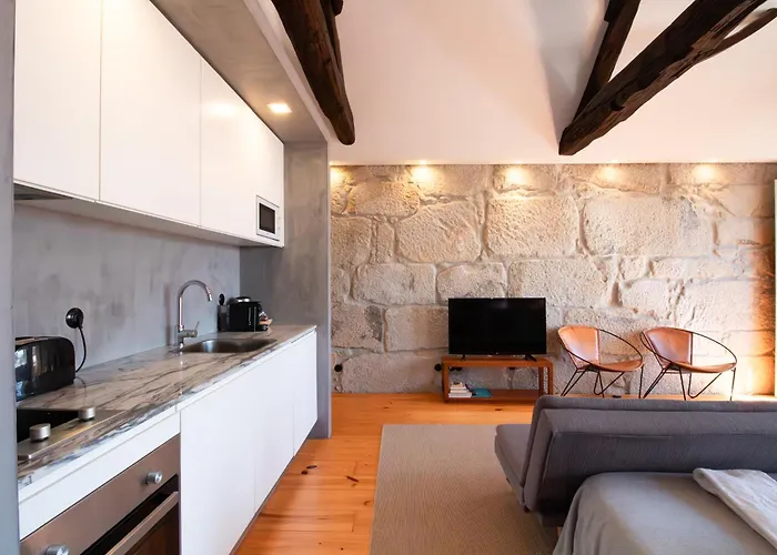 Lovelystay - Dirk - Almada 4º F Apartamento Porto