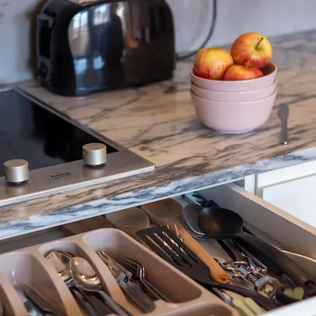 Lovelystay - Dirk - Almada 4º F アパート