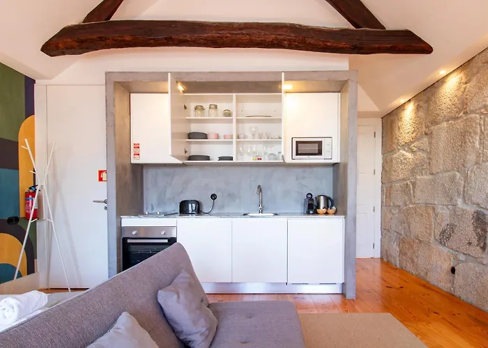 Lovelystay - Dirk - Almada 4º F