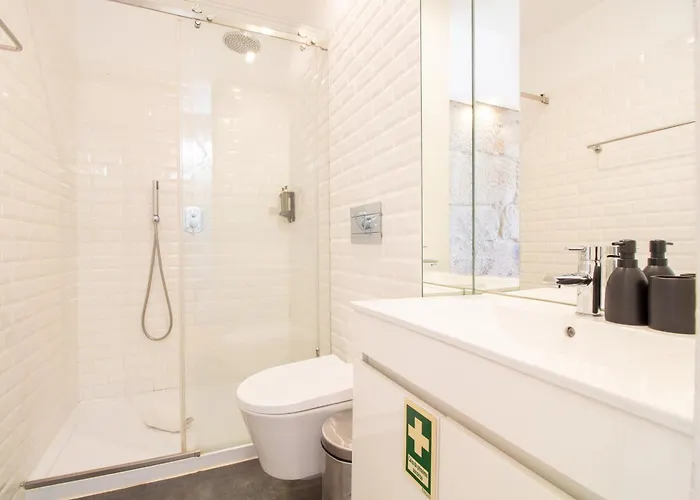 Lovelystay - Dirk - Almada 4º F Lejlighed Porto