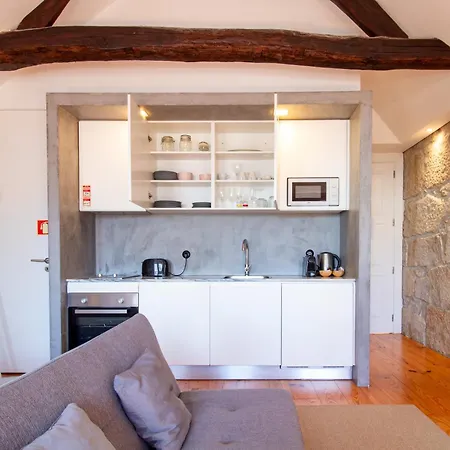 Lovelystay - Dirk - Almada 4º F